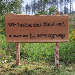 Projekt heimische Wälder Schild der envirogroup